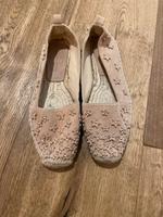 Zara Wildleder Ballerinas Gr.  36 Rose/beige neuwertig Düsseldorf - Bilk Vorschau