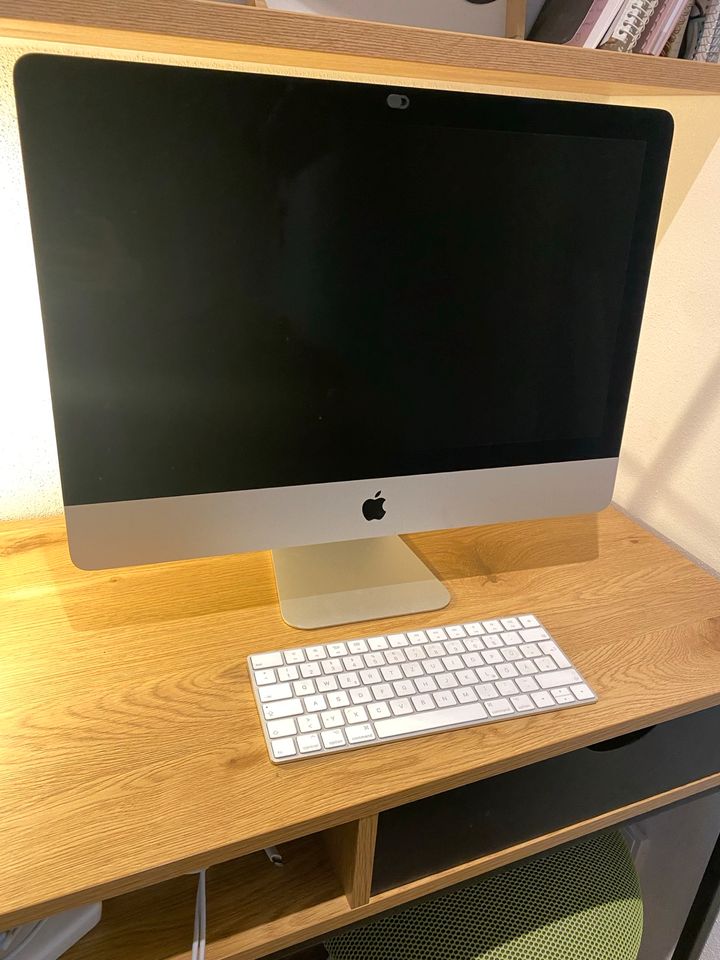 iMac Retina 4K, 21,5- Inch, 2017, Arbeitspeicher 8GB in Kulmbach