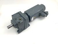 SEW USOCOME Getriebemotor Typ R37 CM71L/TF/RH1M/SM50 3000 1/min Nordrhein-Westfalen - Korschenbroich Vorschau