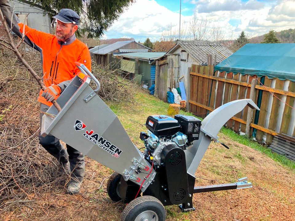 ZU VERMIETEN: Häcksler / Schredder / Gartenhäcksler / Jansen GTS-2000Pro in Ilmenau