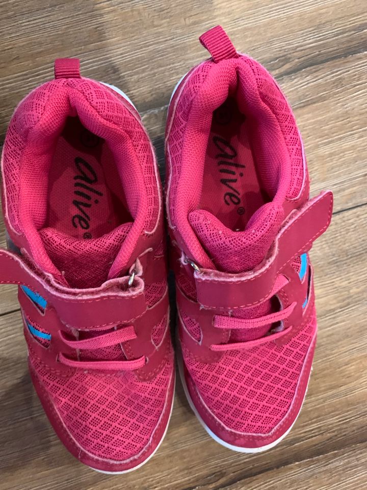 Hallenturnschuhe, pink, 31 in Bad Kötzting