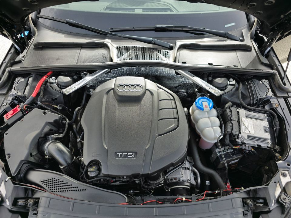 ♦️ Audi A4 B9 2.0 TFSI Sport Ultra Tüv/Service Neu MWST. ♦️ in Sehmatal-Cranzahl
