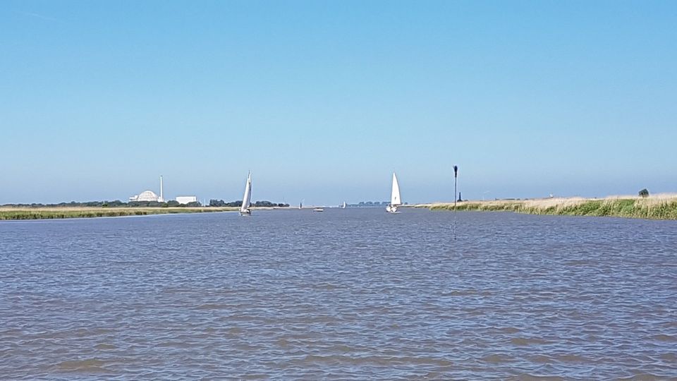 Segelyacht Motorboot Kutter Sportboot Kajak Liegeplatz in Stadland