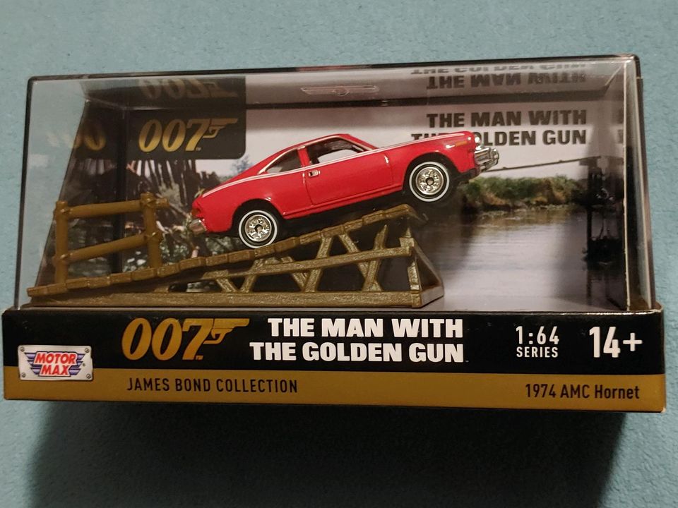 Motormax 1:64 007 James Bond AMC Hornet Diorama Golden Gun in Löchgau