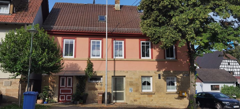 Schönes und teilmodernisiertes 4,5 Zimmer-Einfamilienhaus in Pfaffenhofen in Pfaffenhofen