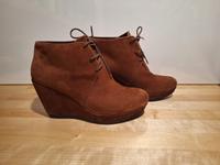 Stiefeletten Vagabond mit Keilabsatz Braun-Cognacfarbe aus Velour Baden-Württemberg - Heidelberg Vorschau