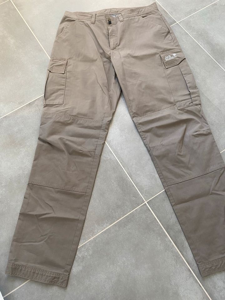 Jack Wolfskin Herren Hose Neu in Mettlach