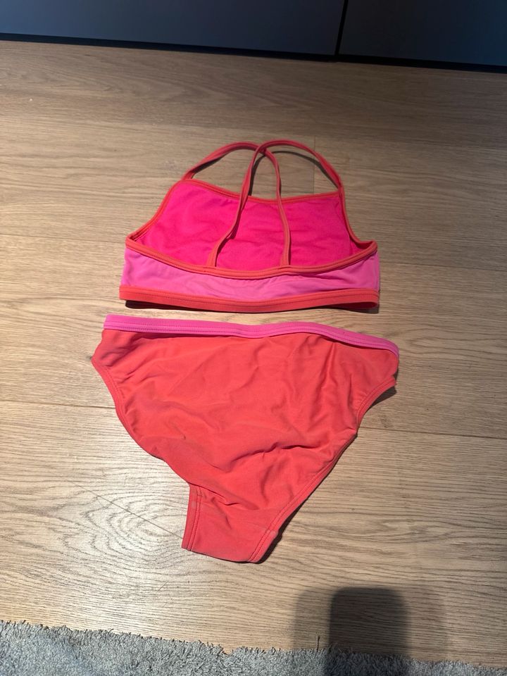Süßer Bikini von Adidas Gr.152 in Minden