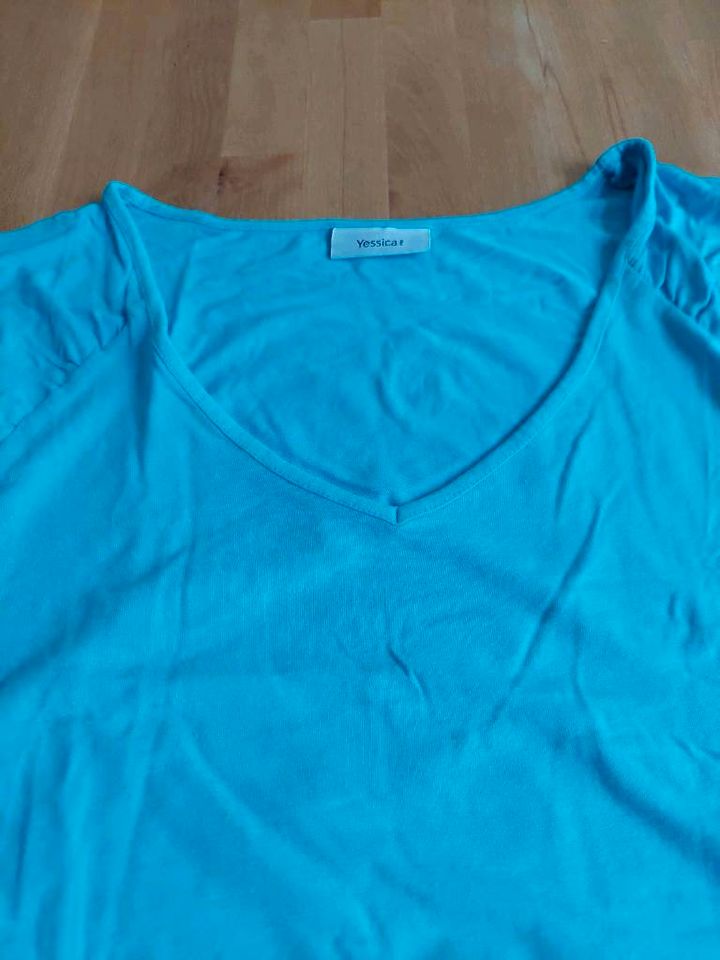 3 Umstands-Shirts, rot, türkis, schwarz, 36-38, je 3 € in Dresden