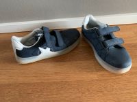 Halbschuhe mit Licht Gr. 34 Sachsen - Zwenkau Vorschau