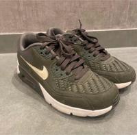 Nike Air Max Gr 38 (Olivgrün) Nordrhein-Westfalen - Selfkant Vorschau