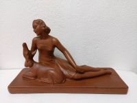 Alte große Skulptur Dame mit Hirsch von S.Melani West - Zeilsheim Vorschau