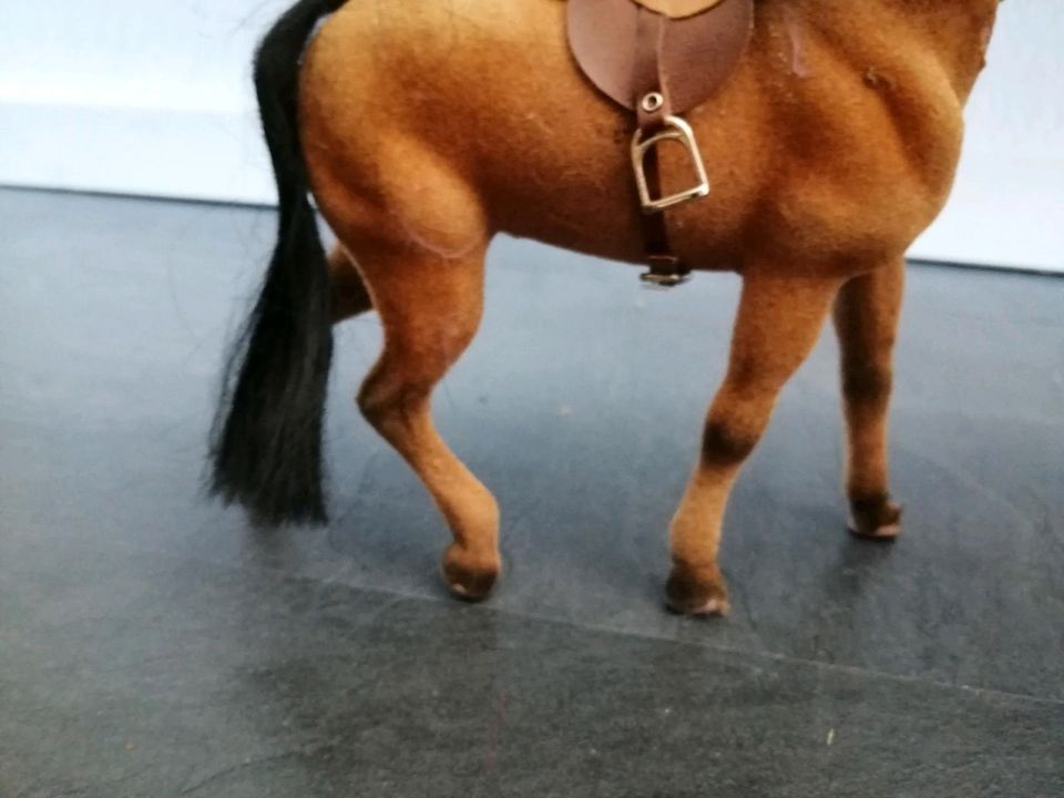 Pferd für Barbies in Leverkusen