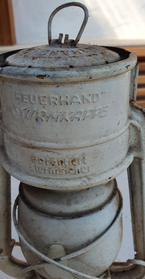 Petroleumlampe Feuerhand 276 weiß Petroleum Sturmkappe 3 in Thale-Friedrichsbrunn