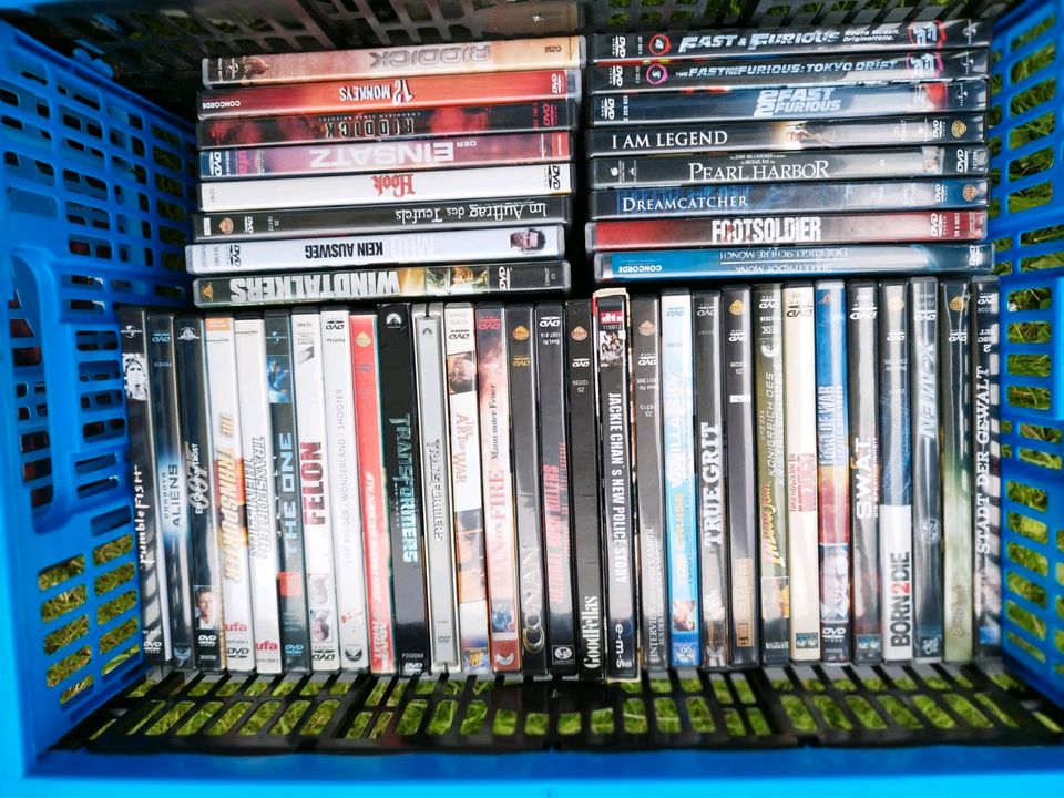 Sammlung 500 DVDs 160 bluerays in Wanderup