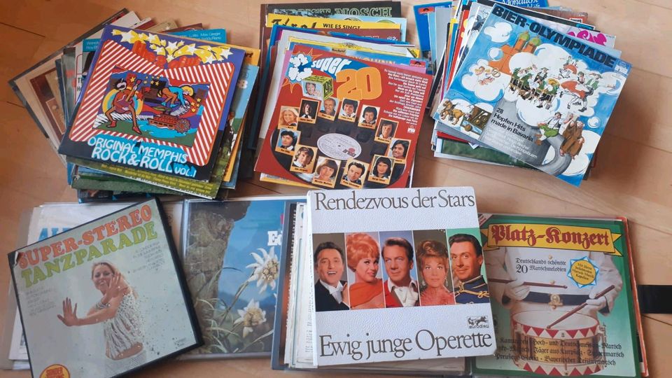 Schallplatten-Sammlung, Vinyl, LP's, Singles in Rannungen
