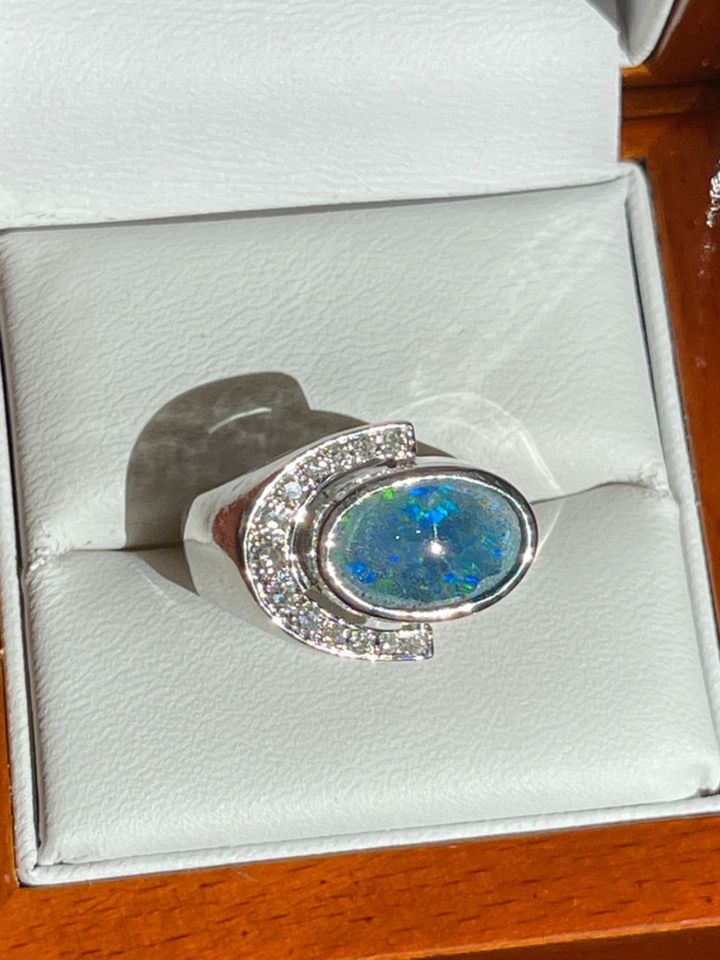 Exklusiver Diamant & Opal Ring in 585 Weißgold- 6,6 g in Bad Doberan