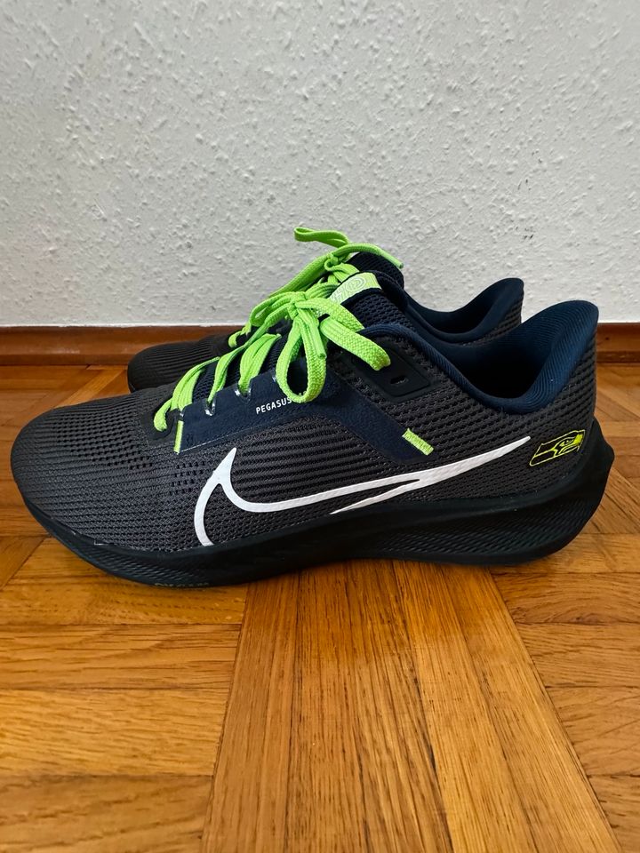 Nike Pegasus 40 Seattle Seahawks Running Laufschuhe Größe 45,5 in Völklingen