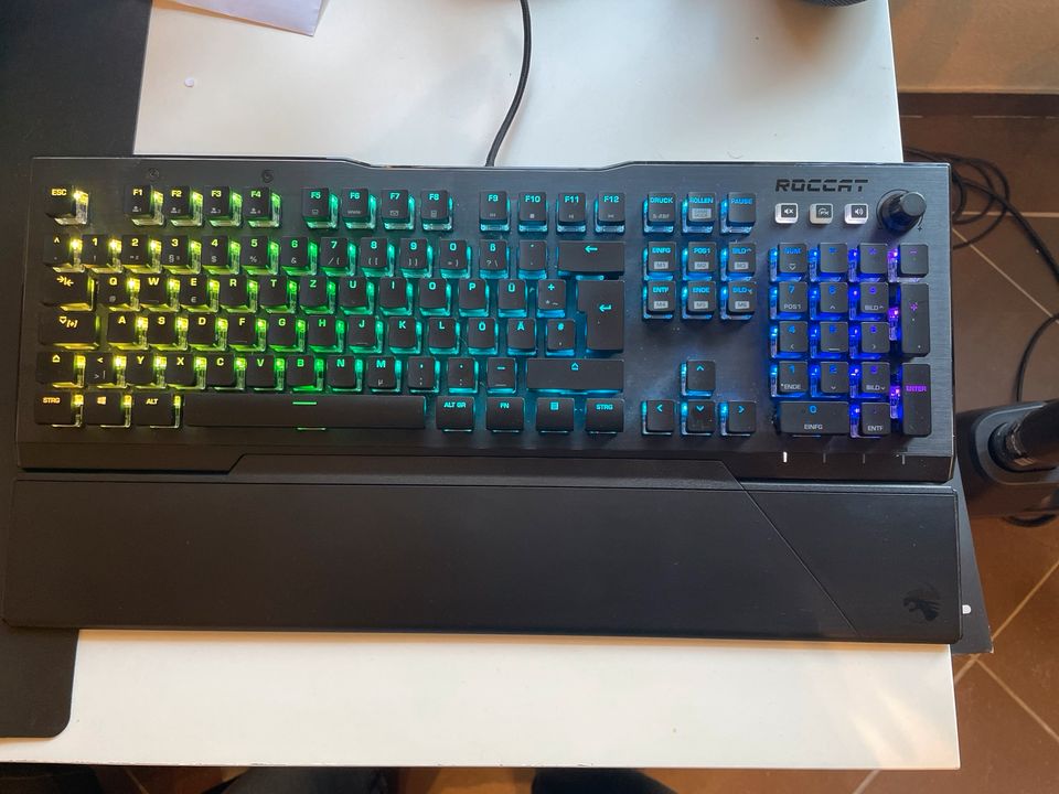 Roccat Vulcan 121 Aimo in Wickede (Ruhr)