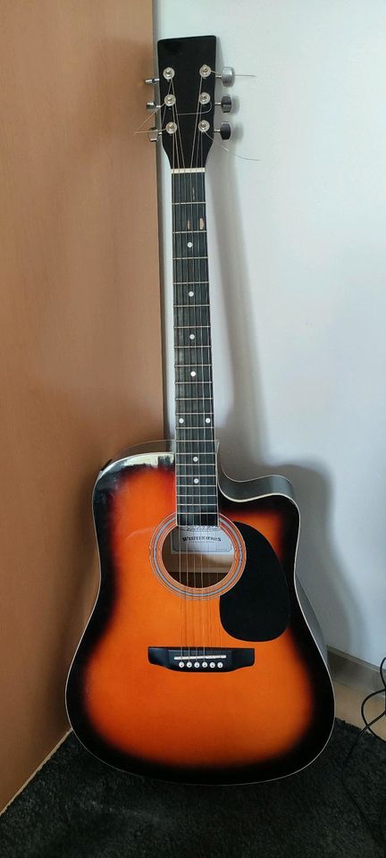 Western Gitarre mit Tasche in Lüdenscheid