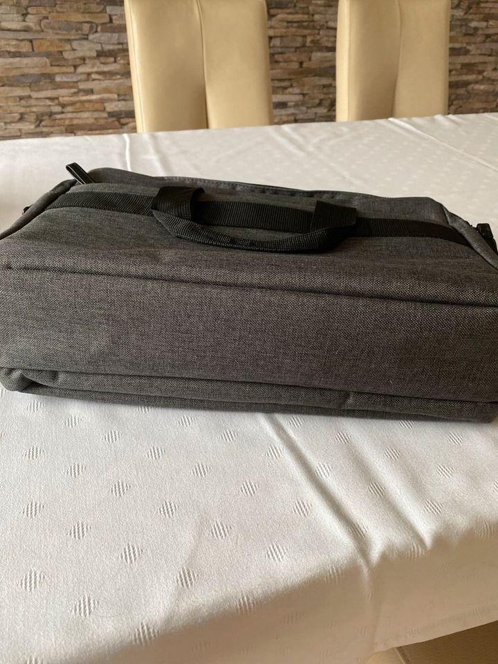 Laptoptasche (neuwertig) in Ratingen