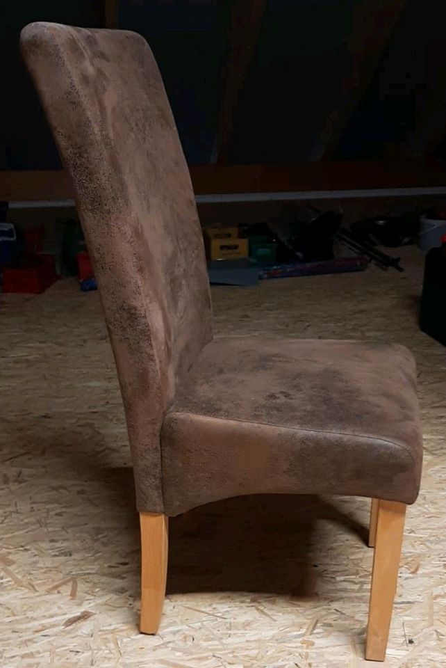 4 Stühle in Wildlederoptik in Rhauderfehn