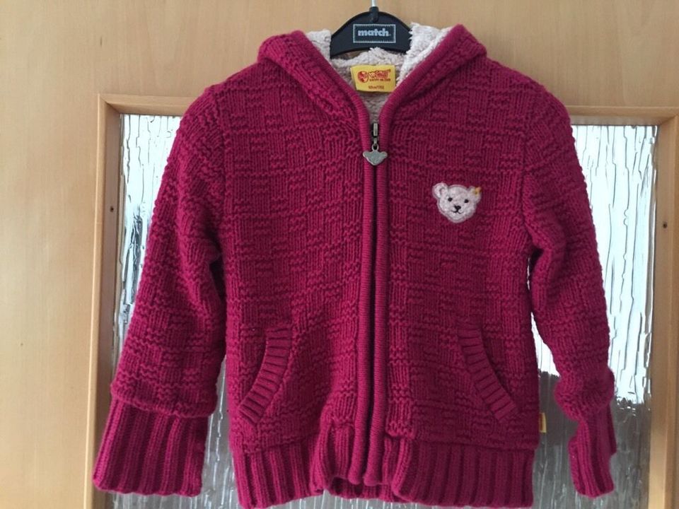 tolle warme Strickjacke beere Kaschmir Angora Gr 86 STEIFF in Oberhausen