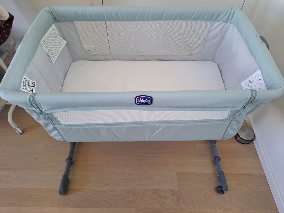 Chicco Next2Me Essential Baby Cradle in Berlin
