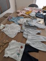 Kleidungspaket Baby Mädchen  0-3 Monate Nordrhein-Westfalen - Merzenich Vorschau