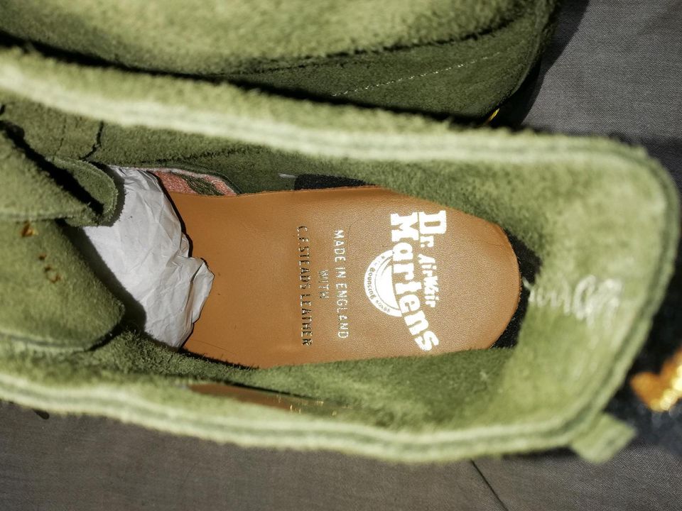 Neue Dr. Martens Größe 40 Amy Green made in England Wildleder in Hannover