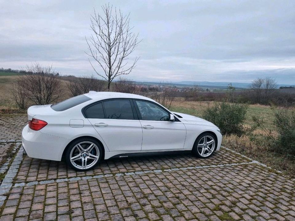 BMW 335i XDrive M-Perfomance deutsches Fahrzeug in Knetzgau