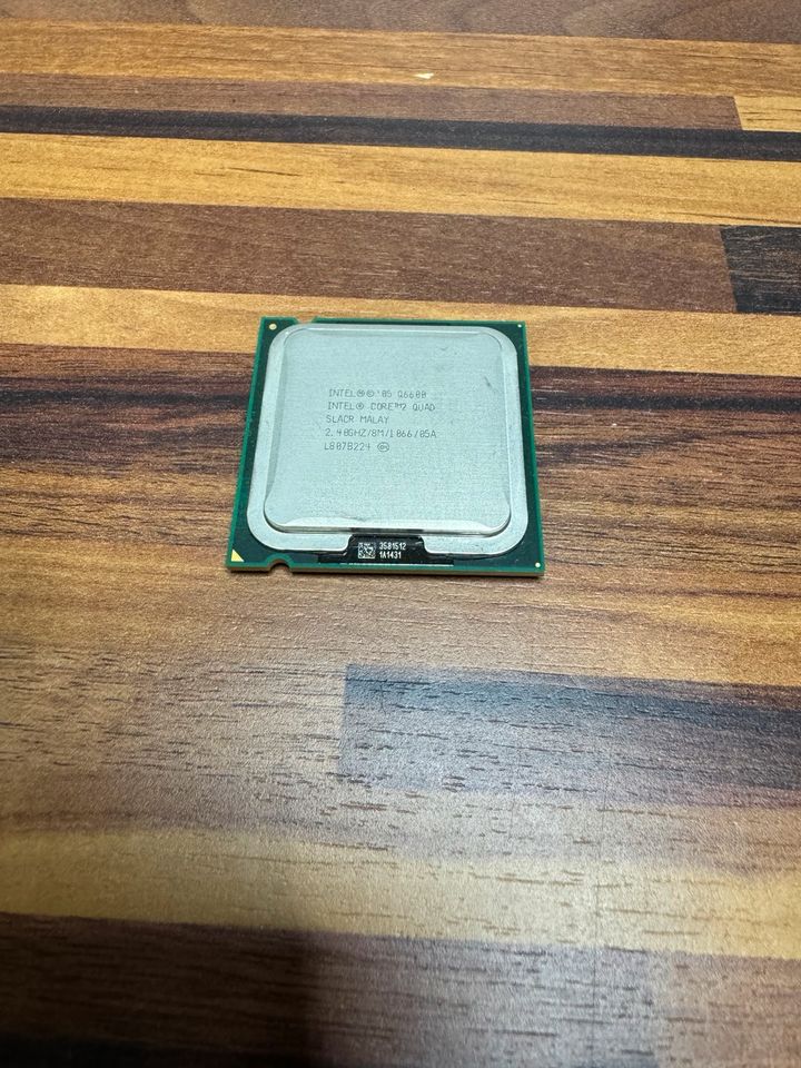 Verschiedene Intel Prozessoren CPU in Zolling