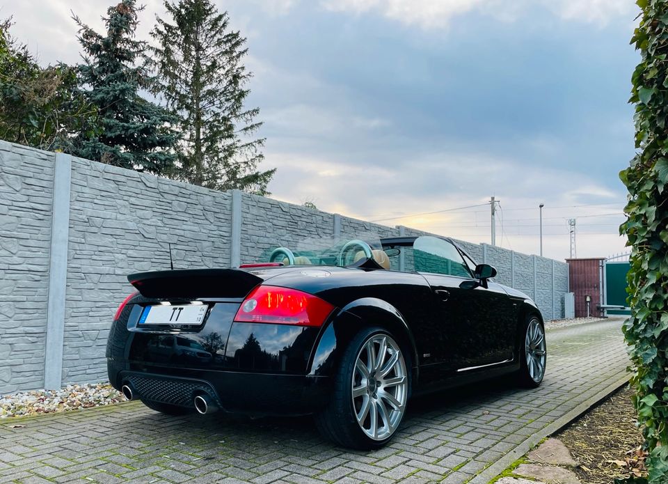 Audi TT Roadster 1.8 Turbo Quattro S-line - Einzelstück! UPDATE! in Köthen (Anhalt)