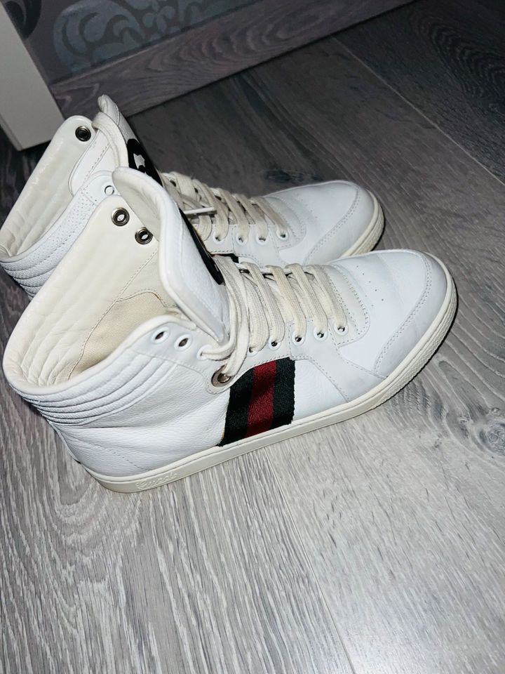 Gucci Schuhe 36/37 Limited weiß original Sneaker grün rot in Vellmar