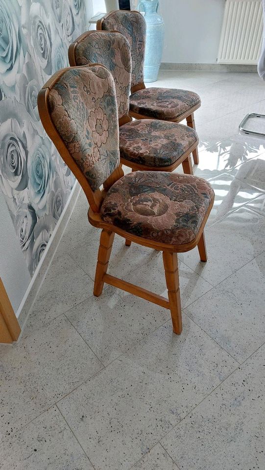 Tisch mit 3 Stühlen rustikal in Bleicherode