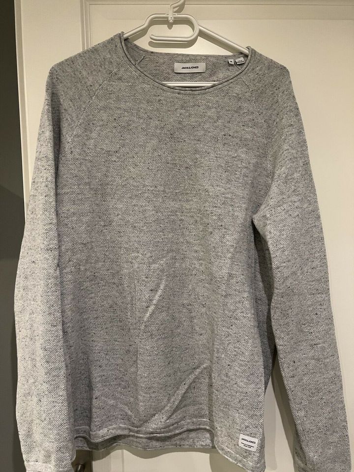 Jack and Jones Herren Pullover Gr.M in Scharbeutz