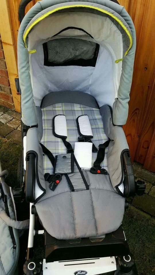 Kinderwagen Hartan Topline S grau weiss grün mit Fussbremse in Zeven