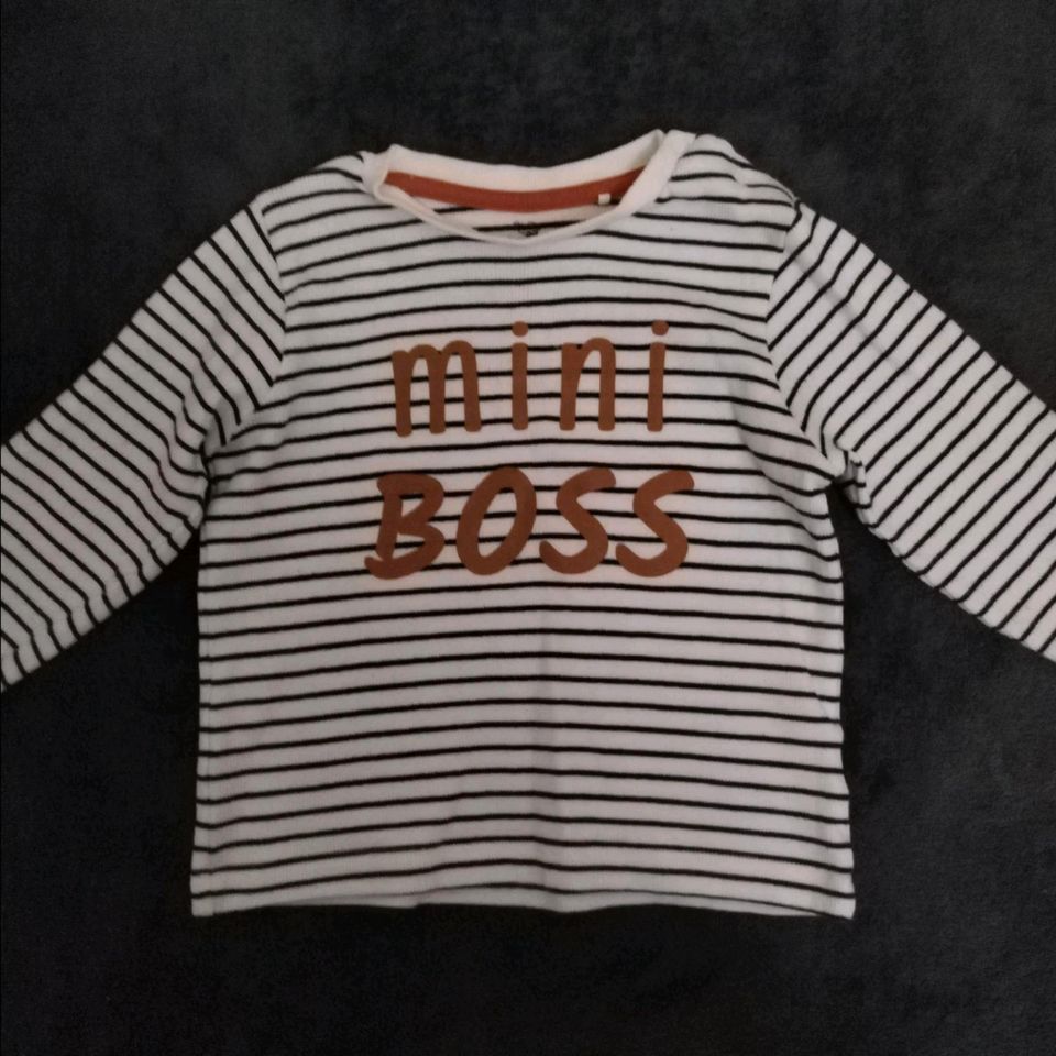 Jungen Sweatshirt in Rosbach (v d Höhe)