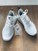 Adidas Sneaker Größe 42 2/3 Hessen - Bad Nauheim Vorschau