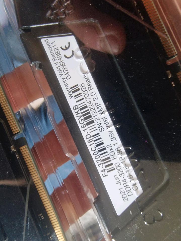 Ripjawr DDR4 16GB Arbeitsspeicher in Hamburg