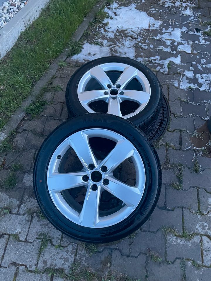 Audi A6 Sommer Reifen mit Felgen 245/45R18 in Esslingen