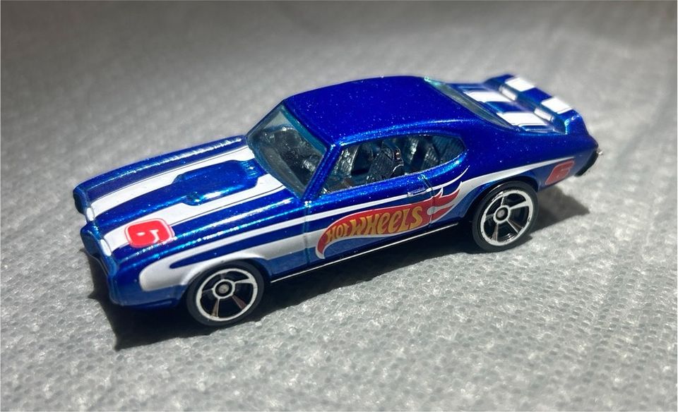 Mattel Hot Wheels D36 69 Pontiac GTO in Trier