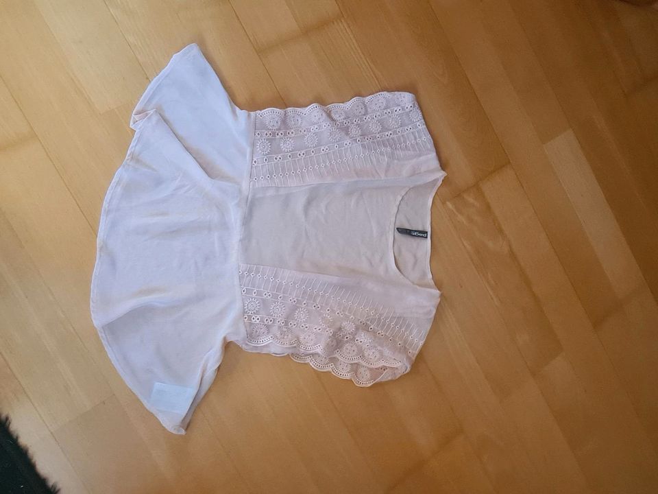 Damenbekleidung zu verkaufen Hosen Cardigan uvm. in Hamburg