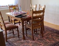 Esszimmer Tisch und 6 Stühle zu verkaufen Massivholz Hessen - Fritzlar Vorschau