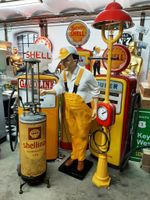 Tankwart Figur Halle Auto Garage Aral Shell BP Deko Tanksäule Nordrhein-Westfalen - Oberhausen Vorschau