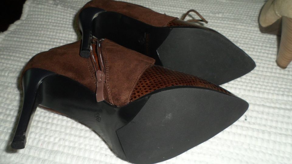 3 High Heel Ankle Boots, Gr. 38; einzeln 6 € pro Paar in Wolfsburg