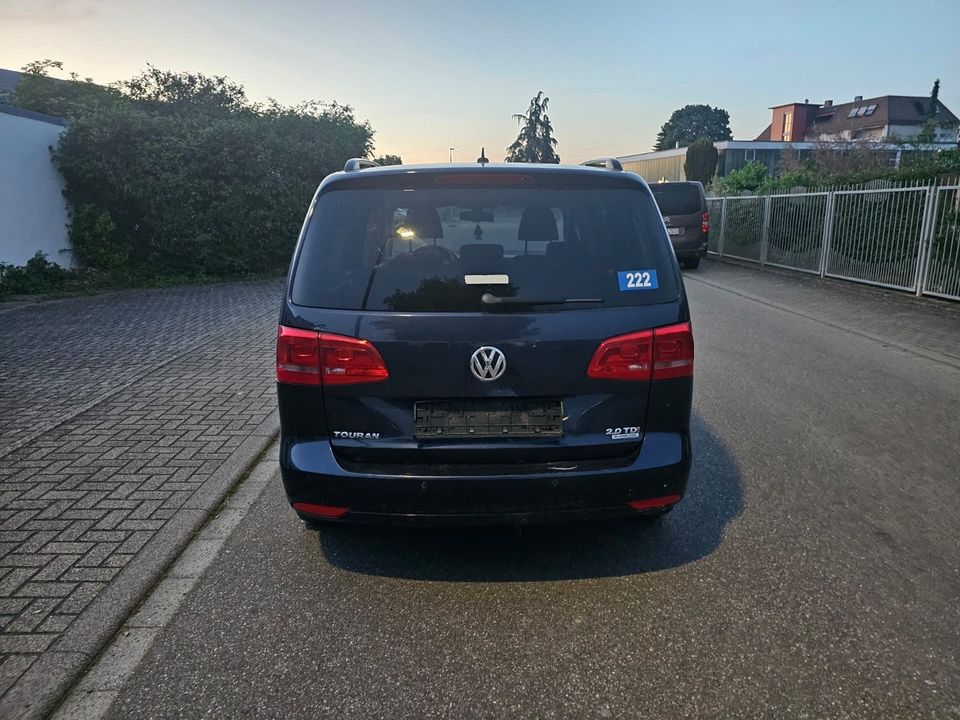 Volkswagen Touran Comfortline BMT in Kippenheim