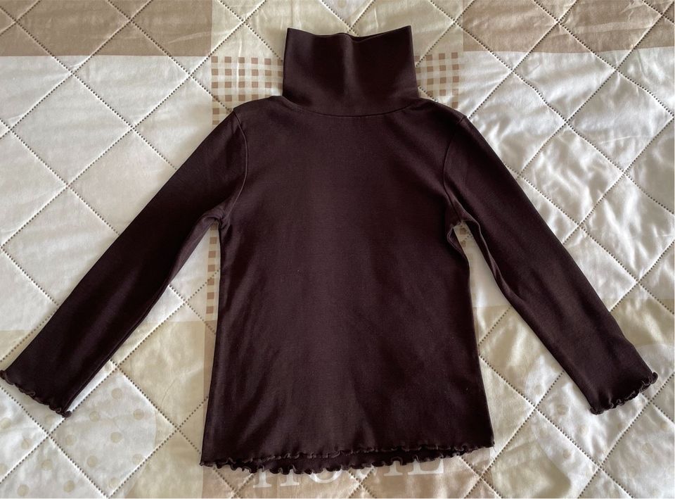 Mädchen Rollkragenpullover Gr 110 braun in Sennfeld