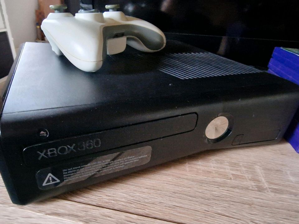 Xbox360 mit 18 Spielen in Obermoschel