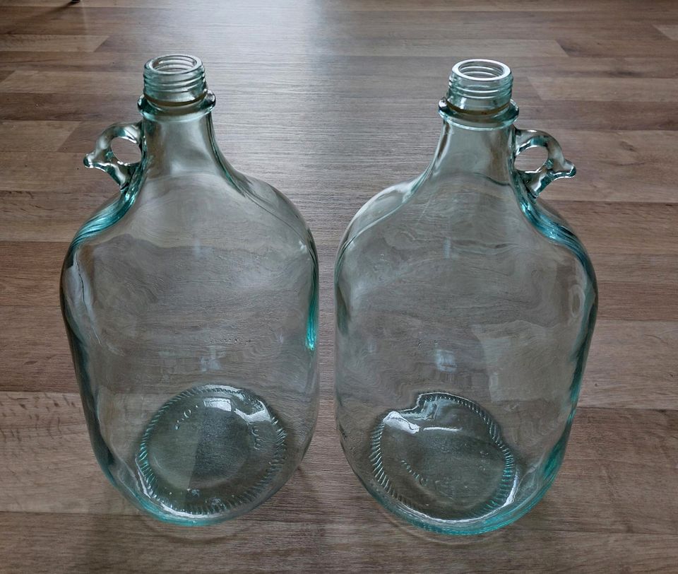 Glasbehälter / Vasen in Berlin